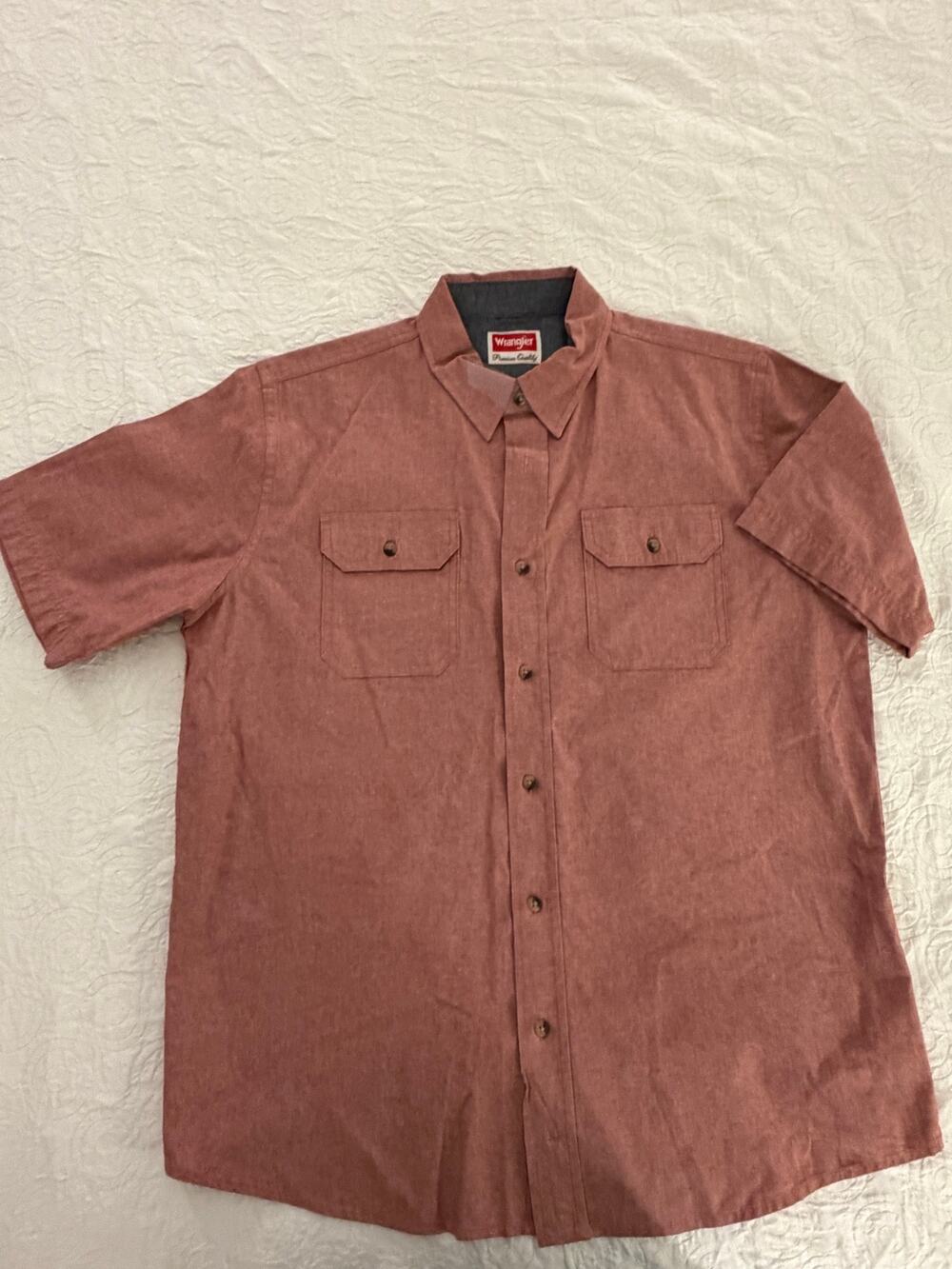 Wrangler Premium Quality Men's Medium Short Sleeve Button Down Shirt Red Heather